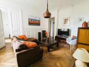 Appartement typique et confortable - Voltaire